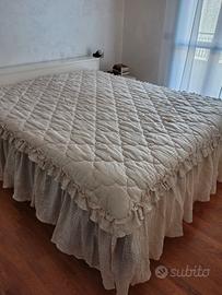 trapunta matrimoniale dipinta a mano