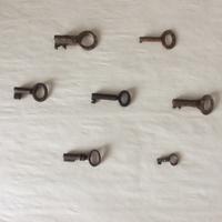 Lotto 7 chiavi antiche piccole dimensioni