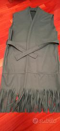 Gilet lungo con frange 