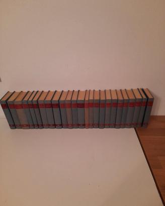 Enciclopedia letteratura vari volumi.