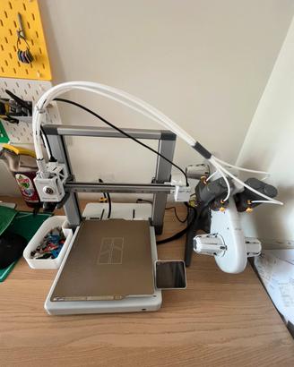 Stampante 3D Bambu Lab A1 Combo 154 ore di stampa