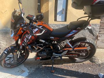 KTM Duke 125