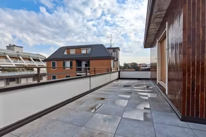 Melzo centro attico con terrazzo disponibile 
