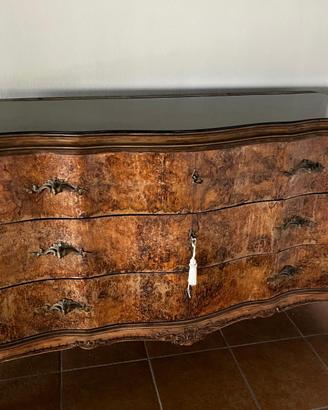 Credenza