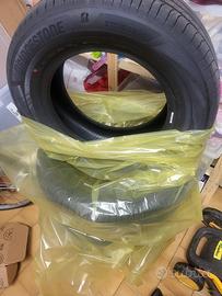 Gomme Estive Bridgestone Turanza 215 65 R16 98H