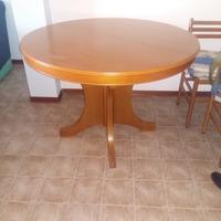 Tavolo tondo in legno