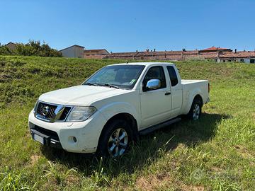 PICK-UP NISSAN NAVARA 2.5 DIESEL 190 CV