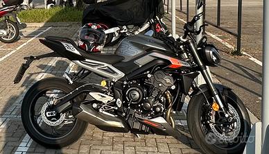 Triumph Street triple 765 RS 2024