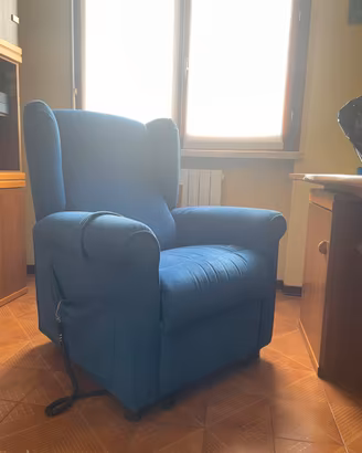 Poltrona con meccanismo