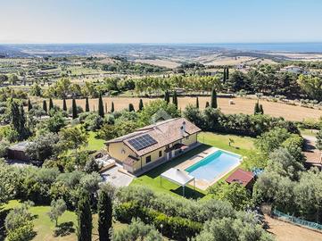 VILLA SINGOLA A CERVETERI