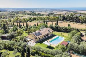VILLA SINGOLA A CERVETERI