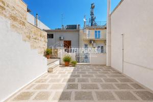 NOVITÀ: Indipendente a Polignano con terrazzo
