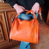 Borsa in pelle arancio/beige