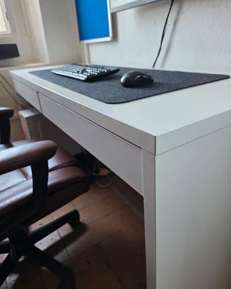scrivania MICKE ikea bianca