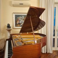 Pianoforte  mezza coda