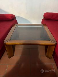 Tavolino da salotto in legno e vetro