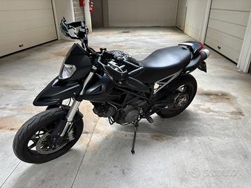 Ducati Hypermotard 796