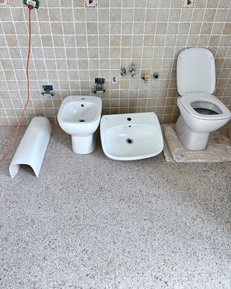 Sanitari (disponibile soltanto lavabo)