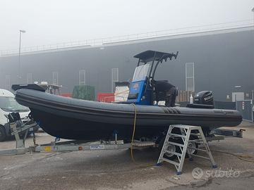 Gommone da pesca con Ttop 6,7m 200cv Suzuki