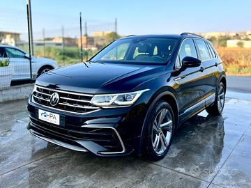 VOLKSWAGEN Tiguan 2.0TDI DSG R-LINE LED IQ-LIGHT N