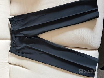Pantalone nero Prada