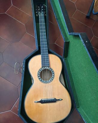 Chitarra dell'800 perfettamente restaurata