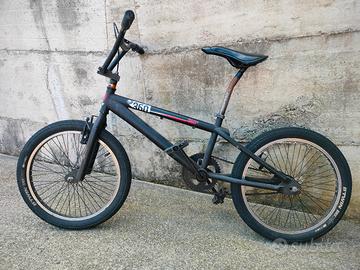 Bicicletta BMX
