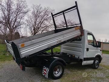 Iveco Daily ribaltabile 