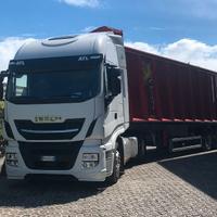 Trattore iveco e vasca menci