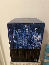 collezione dvd e spillette inter