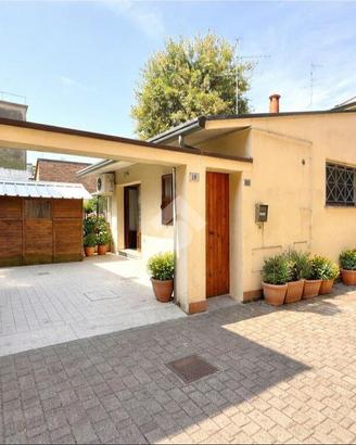 2 LOCALI A COTIGNOLA