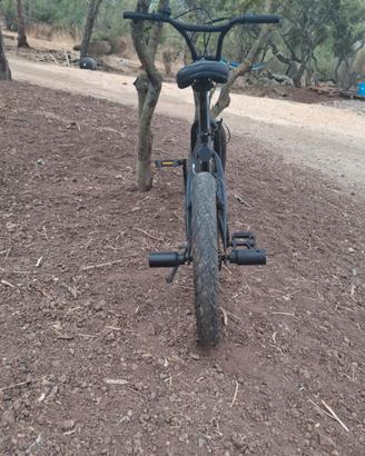 bici BMX bicicletta 