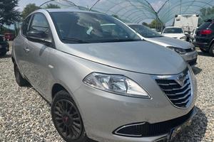 Lancia Ypsilon 1.2 69 CV 5 porte S&S Silver