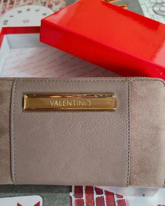 Portafogli scamosciato con scomparti