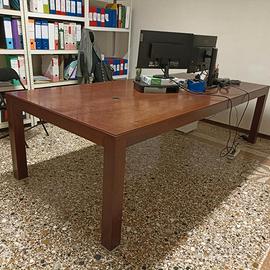 TAVOLO IN LEGNO
