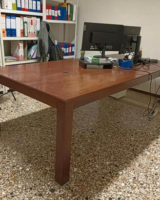 TAVOLO IN LEGNO