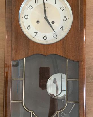 Orologio a pendolo da parete  meccanico con chiave