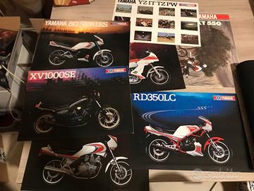 Depliant e Brochure moto Yahama, provenienza GER