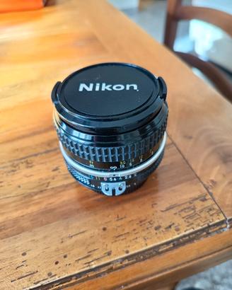 OBIETTIVO NIKON NIKKOR MF 50-2