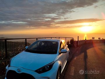 Toyota Yaris 1.0 benzina active 5 porte