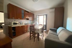 2 LOCALI A SANTA MARINELLA