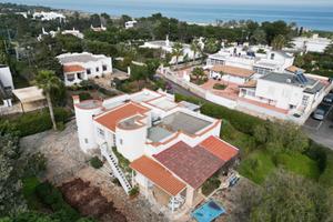 VILLA SINGOLA A POLIGNANO A MARE