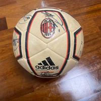 PALLONE AUTOGRAFATO MILAN 2003