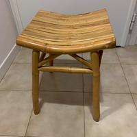 Sgabello in bamboo Ovvio