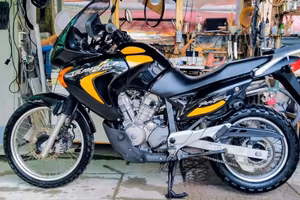 Transalp 650 .