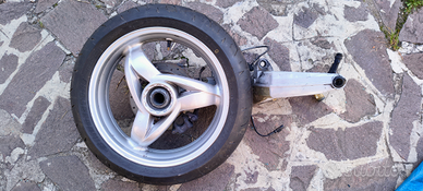 Gomme Bridgestone e cerchi in lega bmw