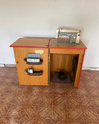 Macchina da cucire vintage