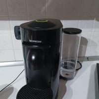 Macchina caffè Nespresso Vertuo plus automatica