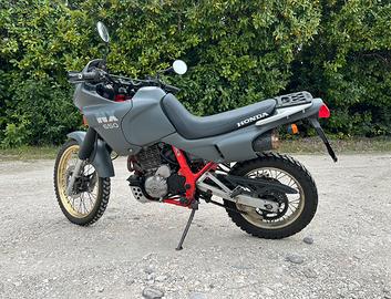 Honda nx 650 Dominator