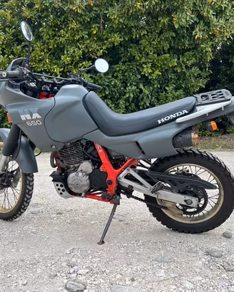 Honda nx 650 Dominator